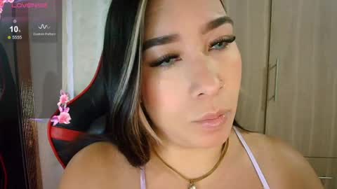 Snapshot of leahtemptation chatting on 23, 4, 2026 leah online show from 23, 4, 2026