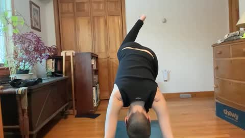 Lee online show from 7, 2, 2025