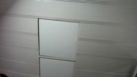 Snapshot of leamoreau__ chatting on 19, 10, 2025 leamoreau__ online show from 19, 10, 2025