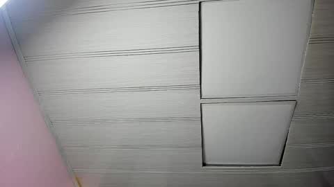 Snapshot of leamoreau__ chatting on 28, 10, 2025 leamoreau__ online show from 28, 10, 2025