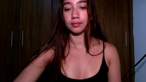 Snapshot of leanaalhub chatting on 19, 9, 2025 leanaalhub online show from 19, 9, 2025