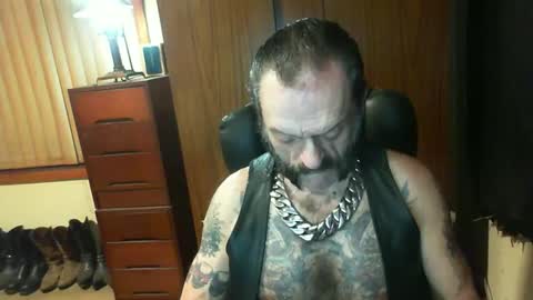 Snapshot of leathergreaser chatting on 5, 12, 2024 leathergreaser online show from 5, 12, 2024