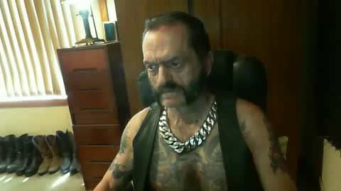 Snapshot of leathergreaser chatting on 6, 12, 2024 leathergreaser online show from 6, 12, 2024