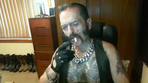 Snapshot of leathergreaser chatting on 29, 12, 2024 leathergreaser online show from 29, 12, 2024