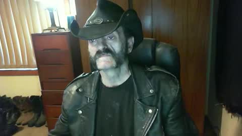 leathergreaser online show from 19, 9, 2025
