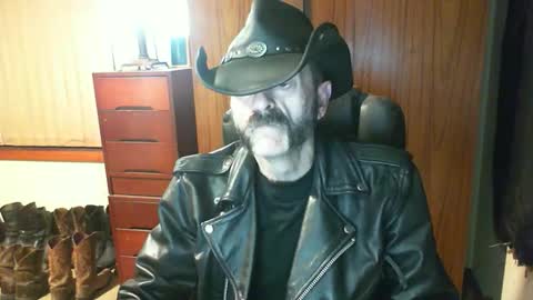 leathergreaser online show from 9, 5, 2026