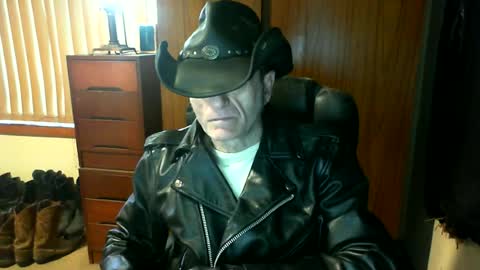leathergreaser online show from 26, 6, 2026