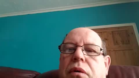 Snapshot of leatherpants68 chatting on 25, 3, 2026 leatherpants68 online show from 25, 3, 2026