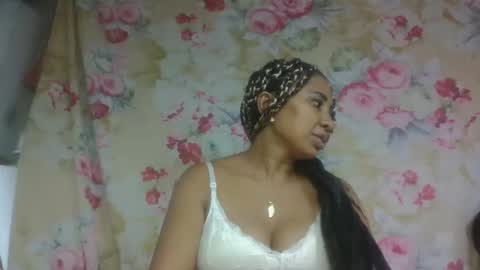 leatiana online show from 5, 4, 2026