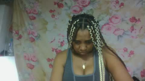 leatiana online show from 25, 4, 2026