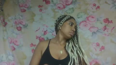 leatiana online show from 30, 4, 2026