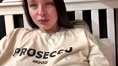 Snapshot of lecherous_wife chatting on 12, 10, 2025 Anna  online show from 12, 10, 2025