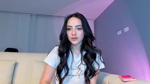 lee_mila online show from 20, 12, 2024