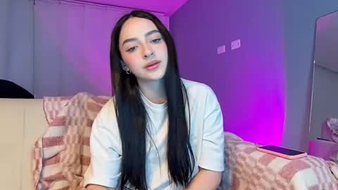 lee_mila online show from 23, 12, 2024