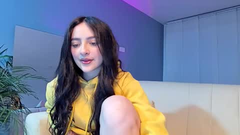 lee_mila online show from 18, 2, 2025