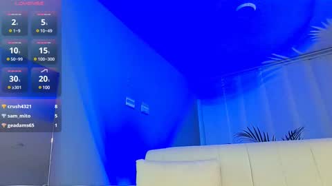lee_mila online show from 27, 2, 2025