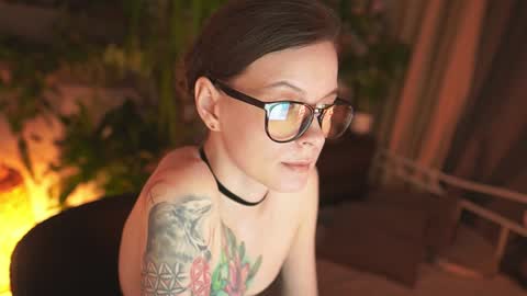 leekta online show from 4, 2, 2025