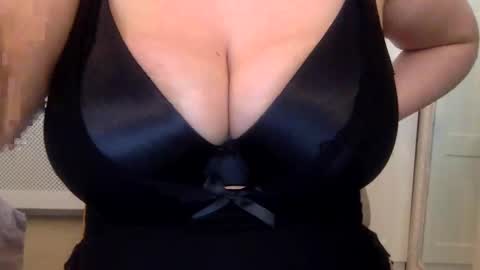 Leela Mae online show from 22, 1, 2025