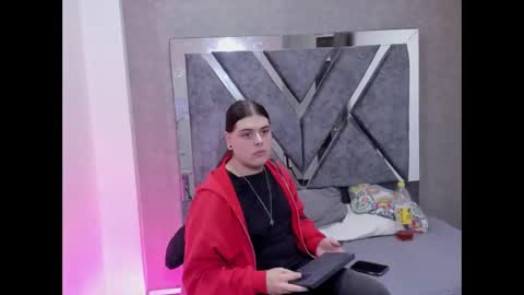 leenox online show from 3, 2, 2026