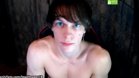 Snapshot of legaltnager18 chatting on 22, 10, 2025 Arthur online show from 22, 10, 2025