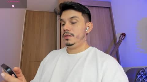 Alejandro online show from 10, 5, 2026