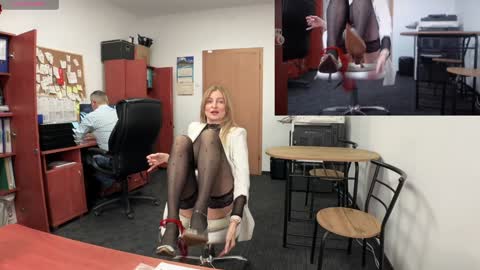 LegsLONG online show from 10, 12, 2024