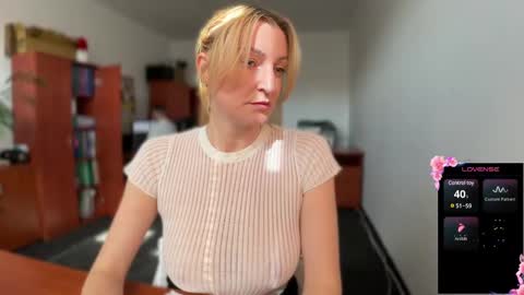 LegsLONG online show from 10, 3, 2025