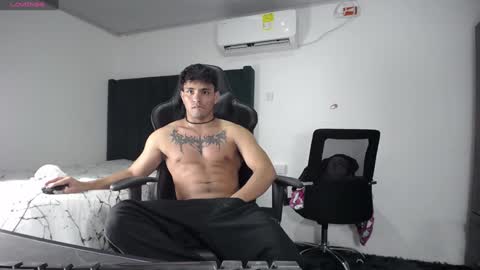 Snapshot of lei_77 chatting on 11, 12, 2024  Lei  online show from 11, 12, 2024