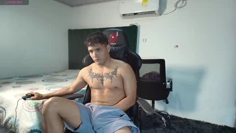 Snapshot of lei_77 chatting on 11, 1, 2025  Lei  online show from 11, 1, 2025