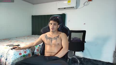 Snapshot of lei_77 chatting on 14, 1, 2025  Lei  online show from 14, 1, 2025