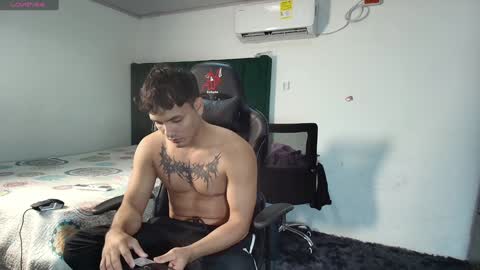 Snapshot of lei_77 chatting on 18, 1, 2025  Lei  online show from 18, 1, 2025