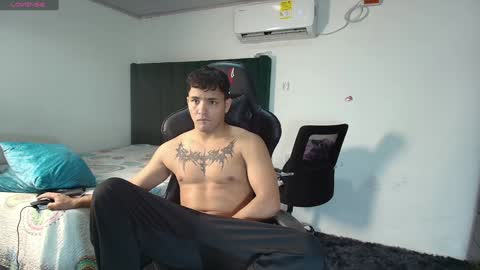 Snapshot of lei_77 chatting on 19, 1, 2025  Lei  online show from 19, 1, 2025