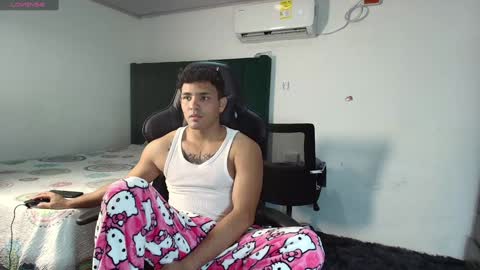 Snapshot of lei_77 chatting on 21, 1, 2025  Lei  online show from 21, 1, 2025