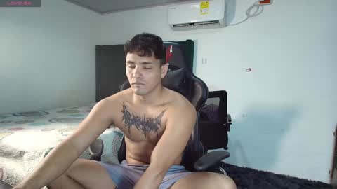 Snapshot of lei_77 chatting on 5, 2, 2025  Lei  online show from 5, 2, 2025
