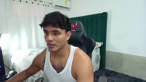 Snapshot of lei_77 chatting on 1, 10, 2025  Lei  online show from 1, 10, 2025
