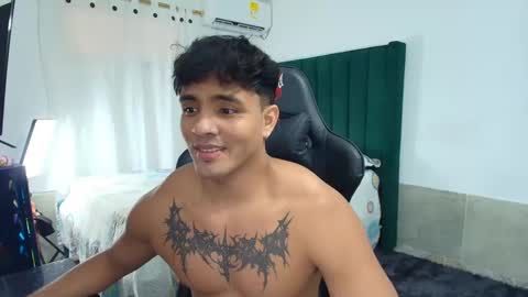 Snapshot of lei_77 chatting on 2, 10, 2025  Lei  online show from 2, 10, 2025