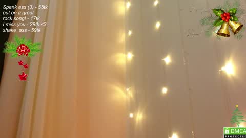 Snapshot of leia_bell chatting on 1, 12, 2024 hey Im Leia and I love rock online show from 1, 12, 2024