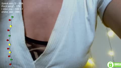 Snapshot of leia_bell chatting on 19, 1, 2025 hey Im Leia and I love rock online show from 19, 1, 2025
