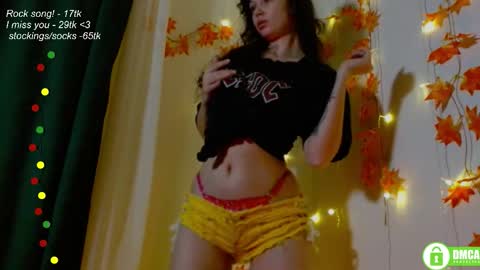 Snapshot of leia_bell chatting on 18, 10, 2025 hey Im Leia and I love rock  online show from 18, 10, 2025