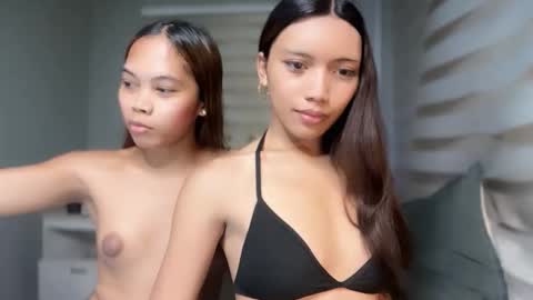 Snapshot of leiah_goddessx chatting on 15, 12, 2025 Leiah online show from 15, 12, 2025