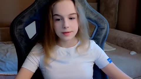 Snapshot of leiamurphy chatting on 27, 3, 2026 Leia online show from 27, 3, 2026