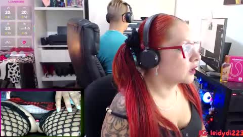 Snapshot of leidycrstnch21 chatting on 12, 10, 2025 LeidyDi223 online show from 12, 10, 2025