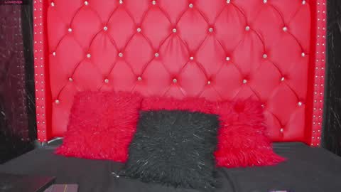 LEIGH ANGELS online show from 6, 3, 2025