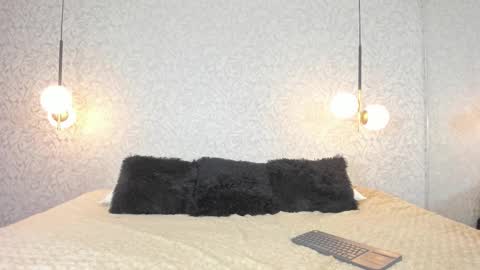 LEIGH ANGELS online show from 8, 11, 2025