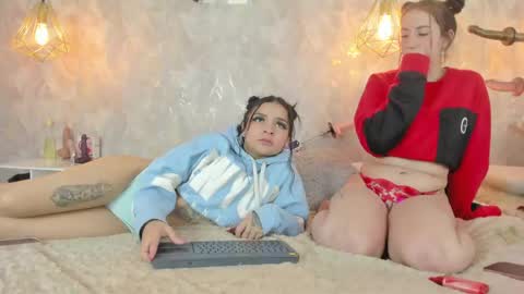 LEIGH ANGELS online show from 27, 4, 2026