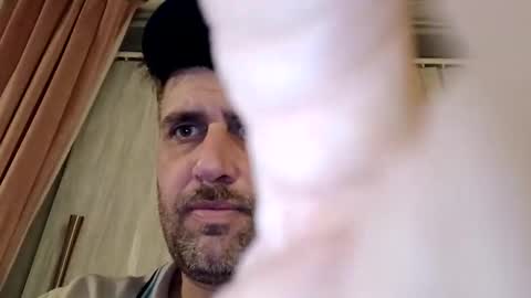 Snapshot of leightimmins001 chatting on 29, 11, 2025 leightimmins001 online show from 29, 11, 2025