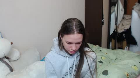 leila_bambi online show from 24, 1, 2025