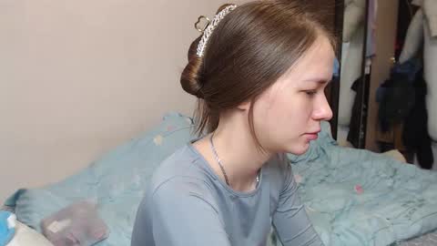 leila_bambi_ online show from 19, 2, 2025
