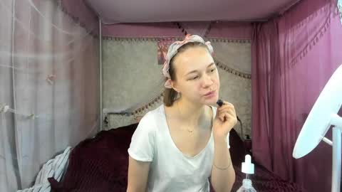 Snapshot of leila_bambi_ chatting on 29, 4, 2026 leila_bambi_ online show from 29, 4, 2026