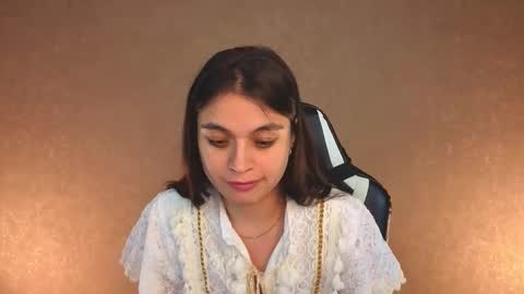 Snapshot of leila_cherry chatting on 13, 11, 2025 Leila online show from 13, 11, 2025